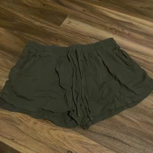 women’s XS cloth shorts